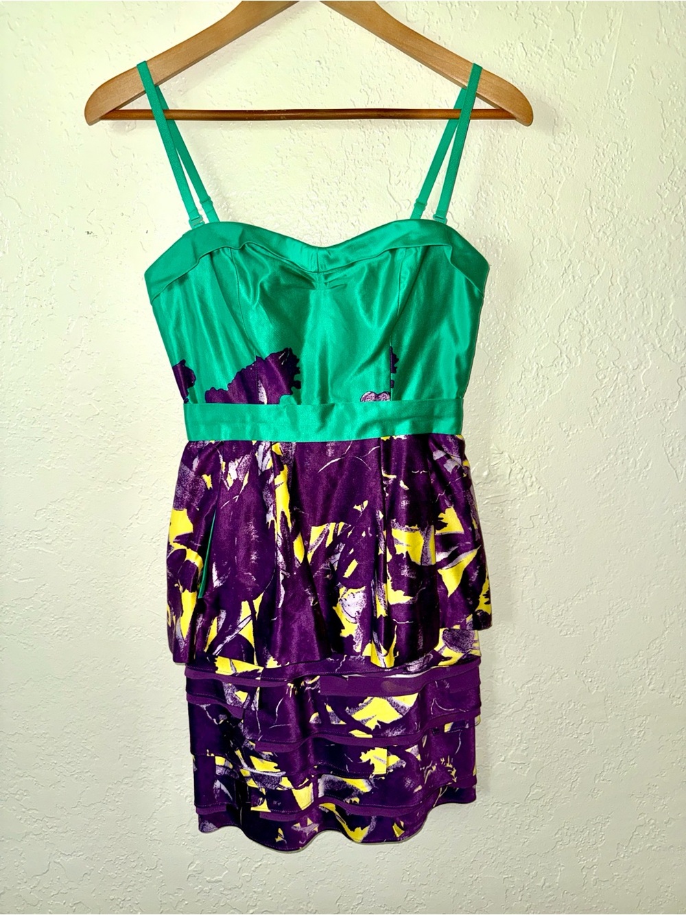 BCBGMaxAzria Floral Mini Dress Sleeveless Peplum Bustier Tiered Cocktail Sz 2